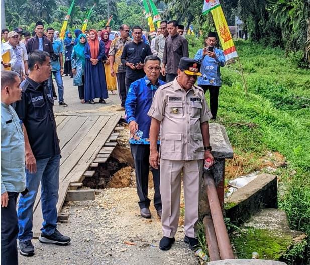 Bupati Suhardiman Pastikan Jembatan Geringging Baru Segera Dibangun