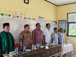 Usai Melantik BPD Desa Teratak Baru, Camat Kuantan Hilir berpesan Jaga sinergitas antara Kepala Desa dan BPD