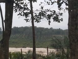 Tambang Ilegal Porak-porandakan Desa Titian Modang